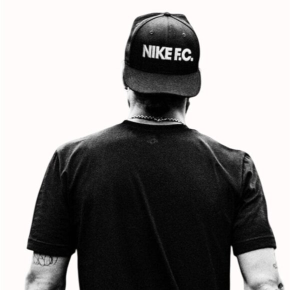 Nike FC True Snapback Hat Black Baseball Cap Fan White Spellout Bold Embroidery - Picture 3 of 14